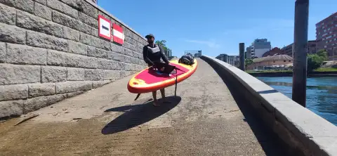 Stand-up paddle sur le lac Léman à Genève
